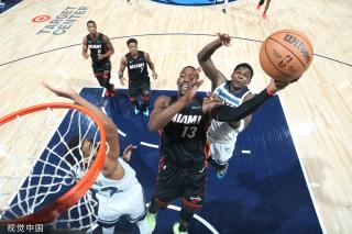 首轮比赛中 首轮比赛中