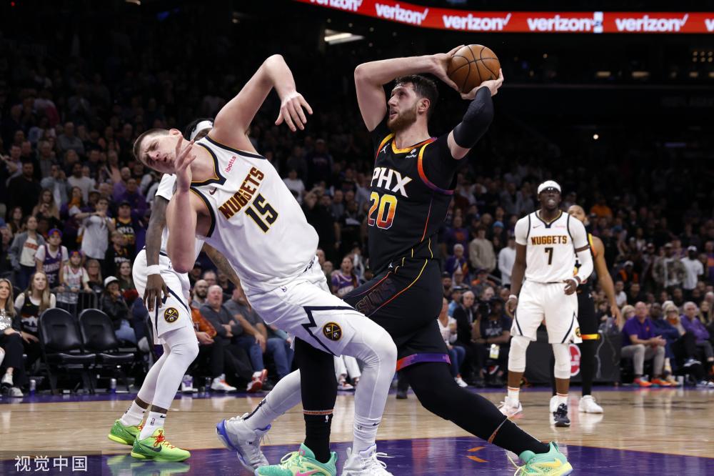 游泳事业的 游泳事业的